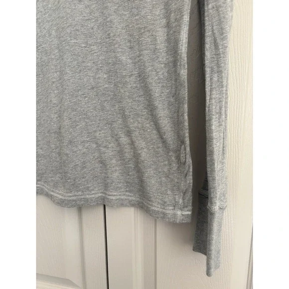 Abercrombie & Fitch Y2K Vintage Bella Swan Cotton Long Sleeve Women's Gray Small